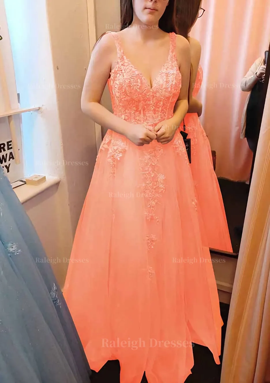 A-line V Neck Sleeveless Long/Floor-Length Tulle Prom Dress With Appliqued Lace