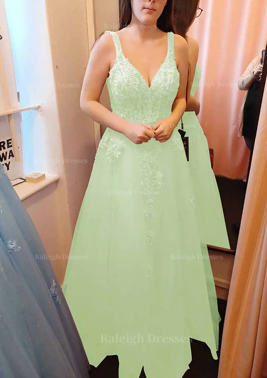 A-line V Neck Sleeveless Long/Floor-Length Tulle Prom Dress With Appliqued Lace