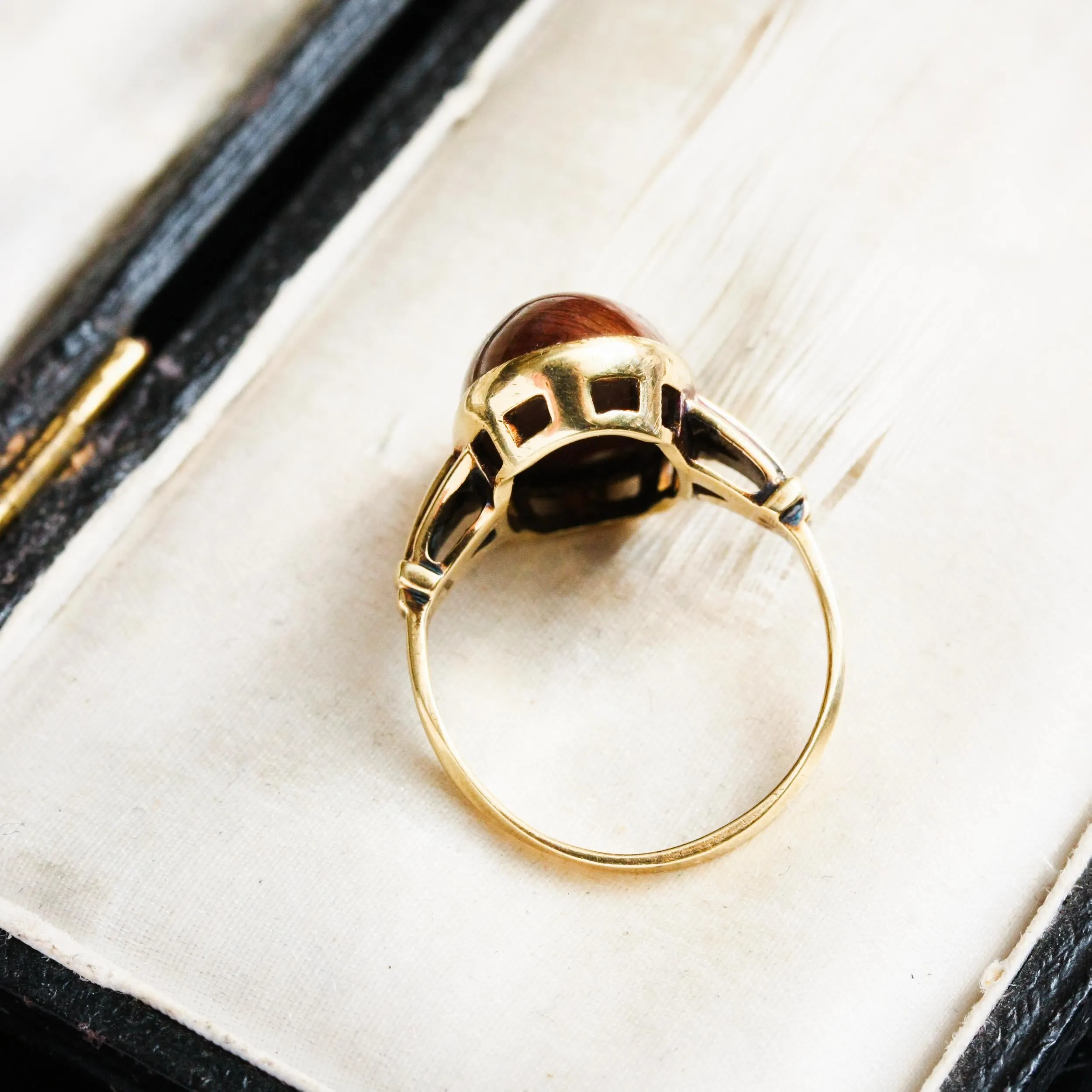 A Super Mid Century 14ct Gold Agate Statement Ring