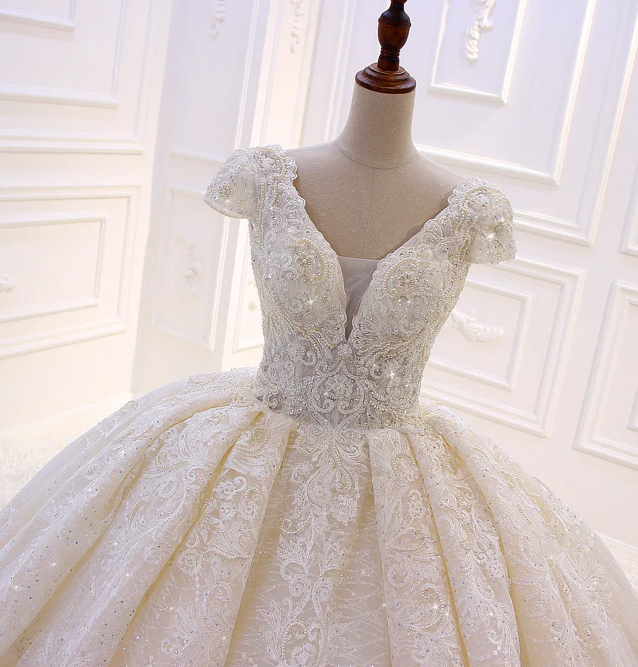 AM105 Short Sleeve Lace Appliques Crystal Luxury Empire Wedding Dress