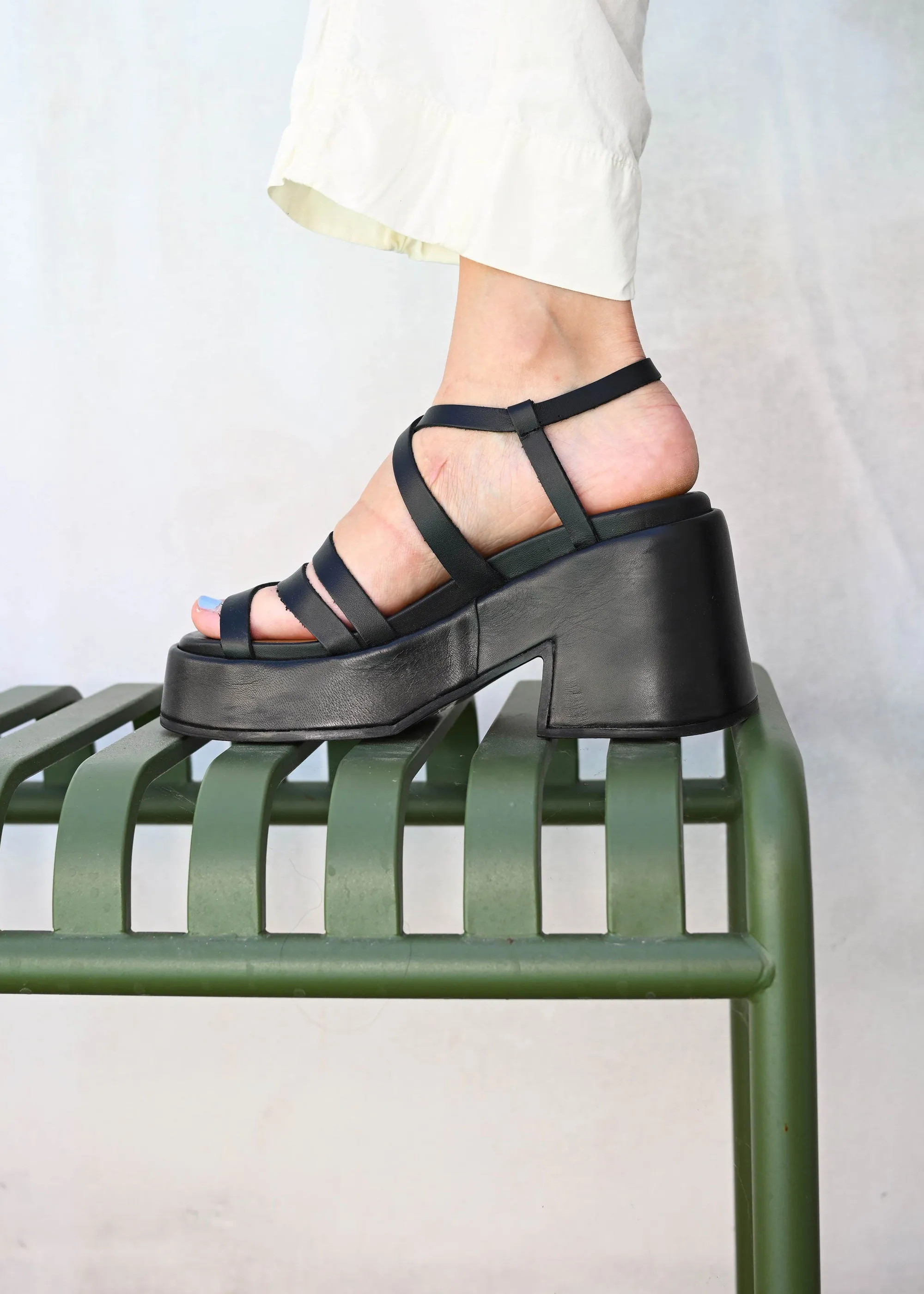 Asymmetric Platform Wedge - Black