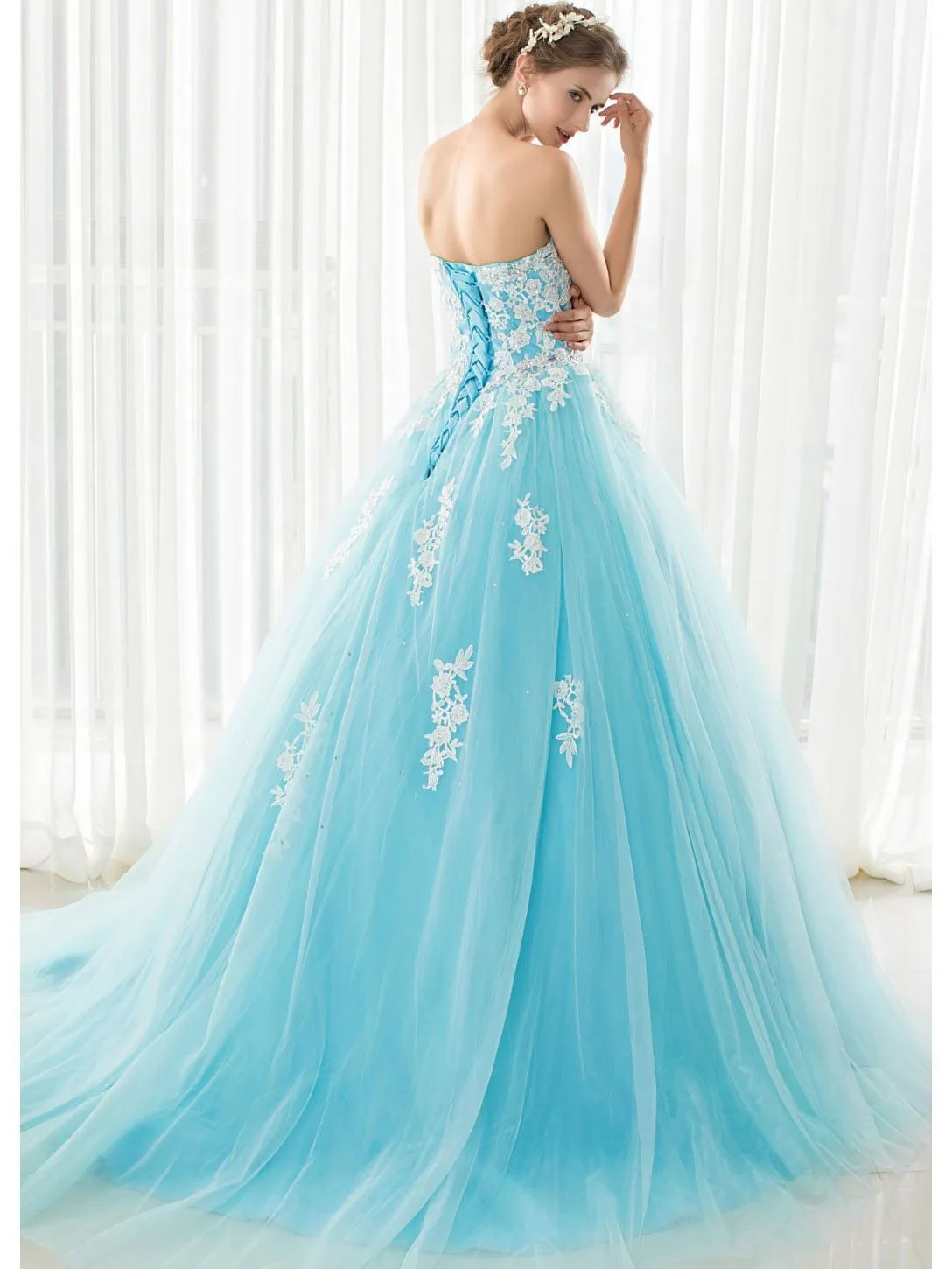 Ball Gown Sweetheart Chapel Train Tulle Appliqued Quinceanera Dresses 3014