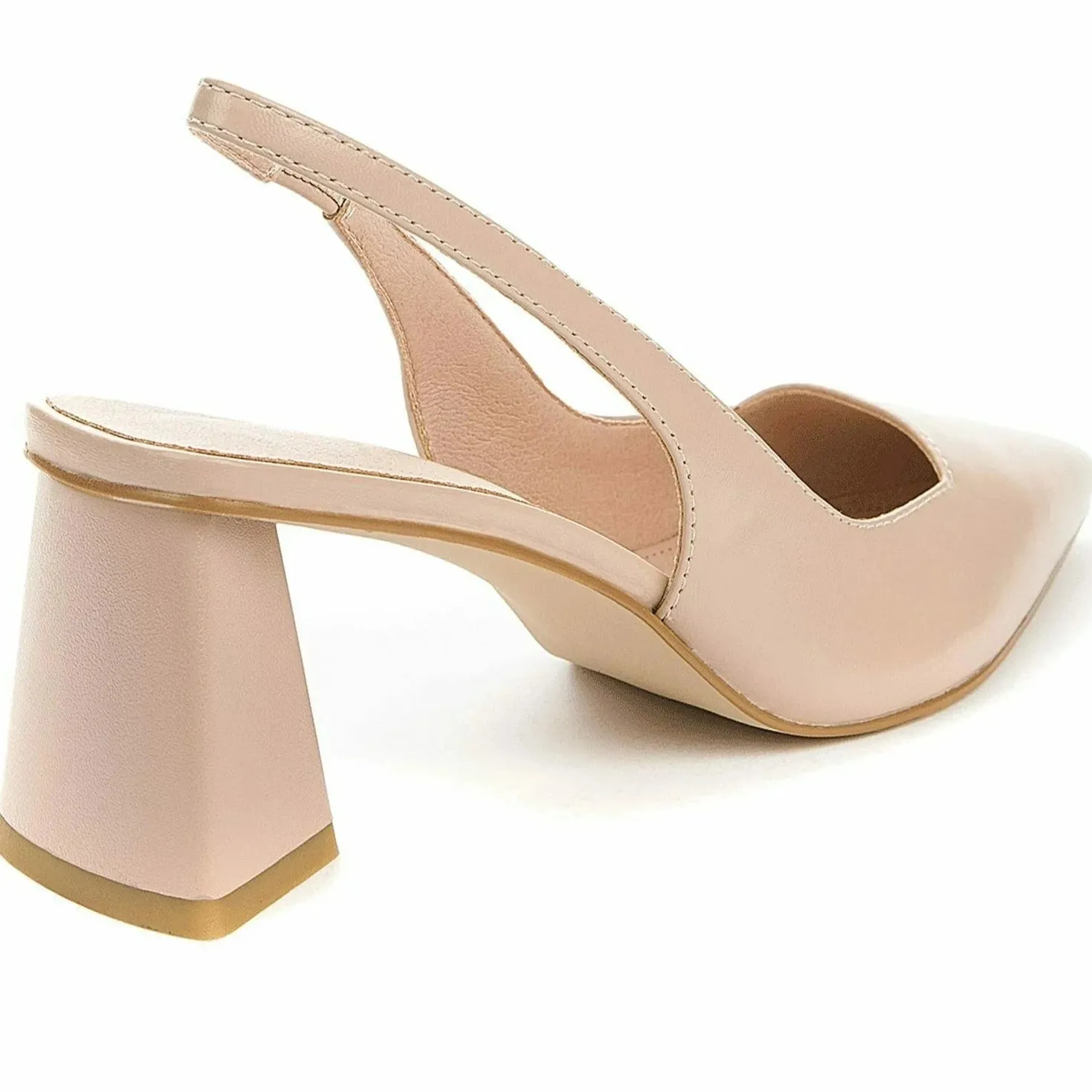 Betsy Nude Pink Pointed Court Shoe