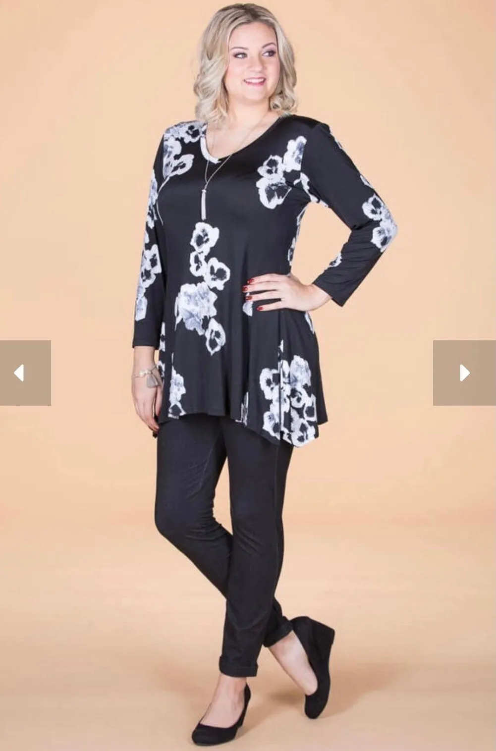 Black/White Flower Tunic