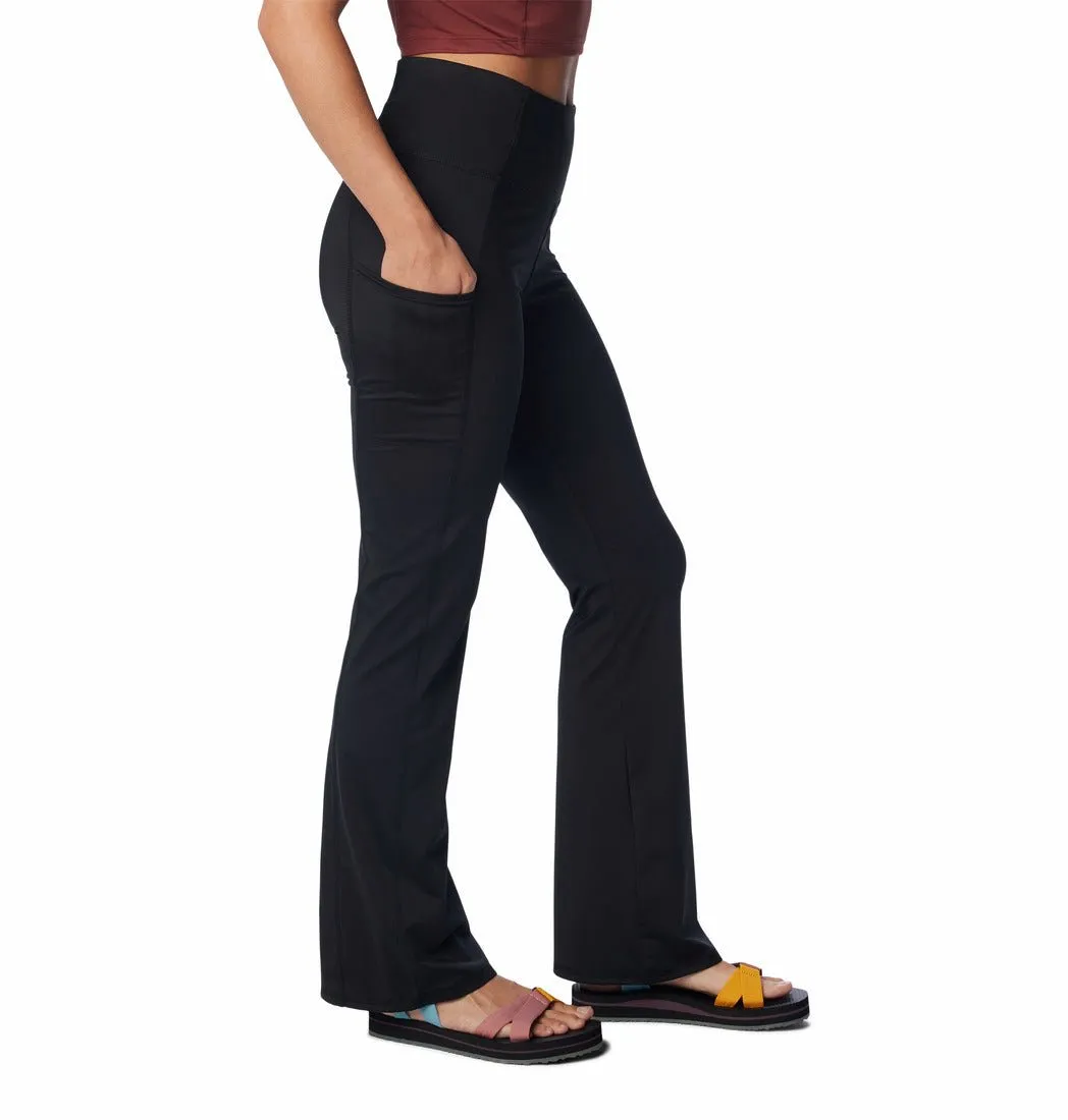 Boundless Trek™ Flared Leggings - Black