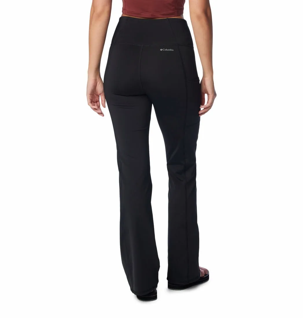 Boundless Trek™ Flared Leggings - Black