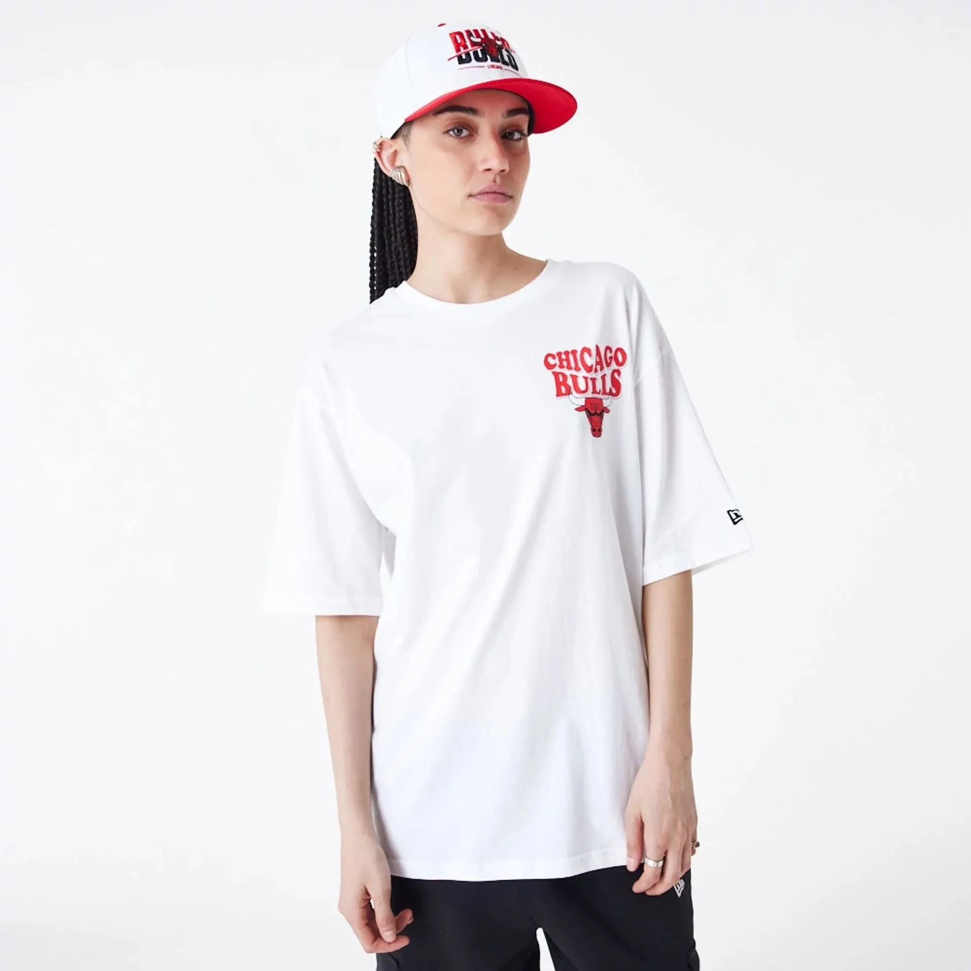 Chicago Bulls NBA Script Logo White Oversized T-Shirt