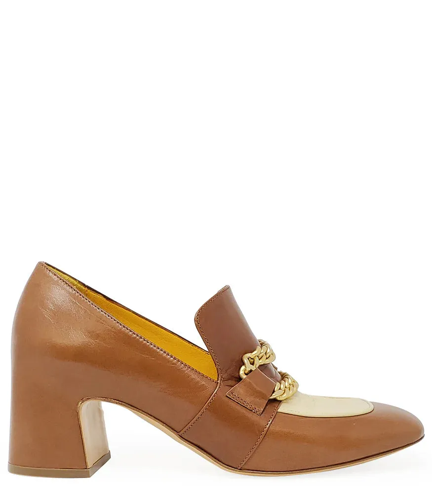 Heeled Loafer with Gold Chain