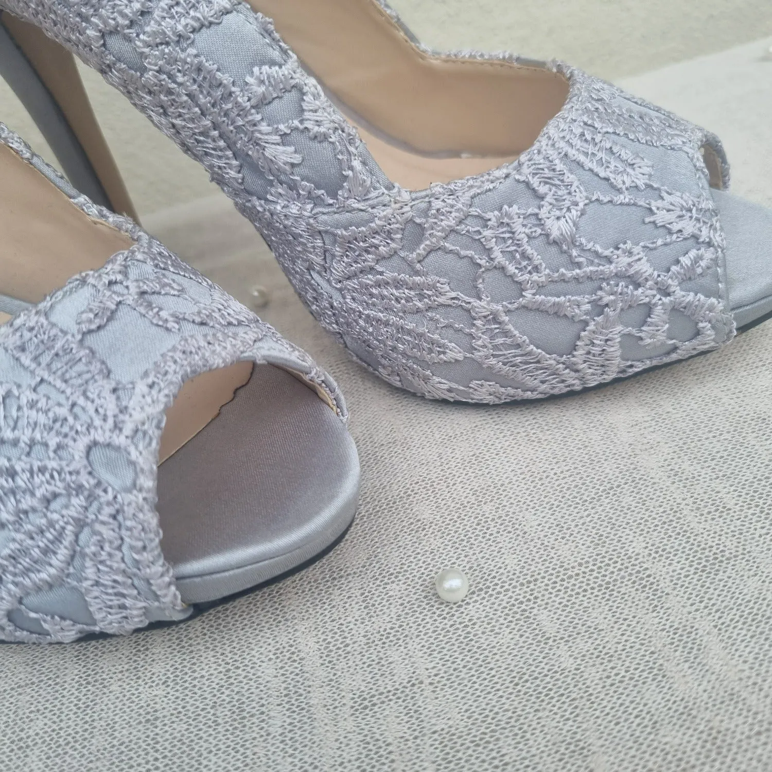 Lace Peep Toe Platform