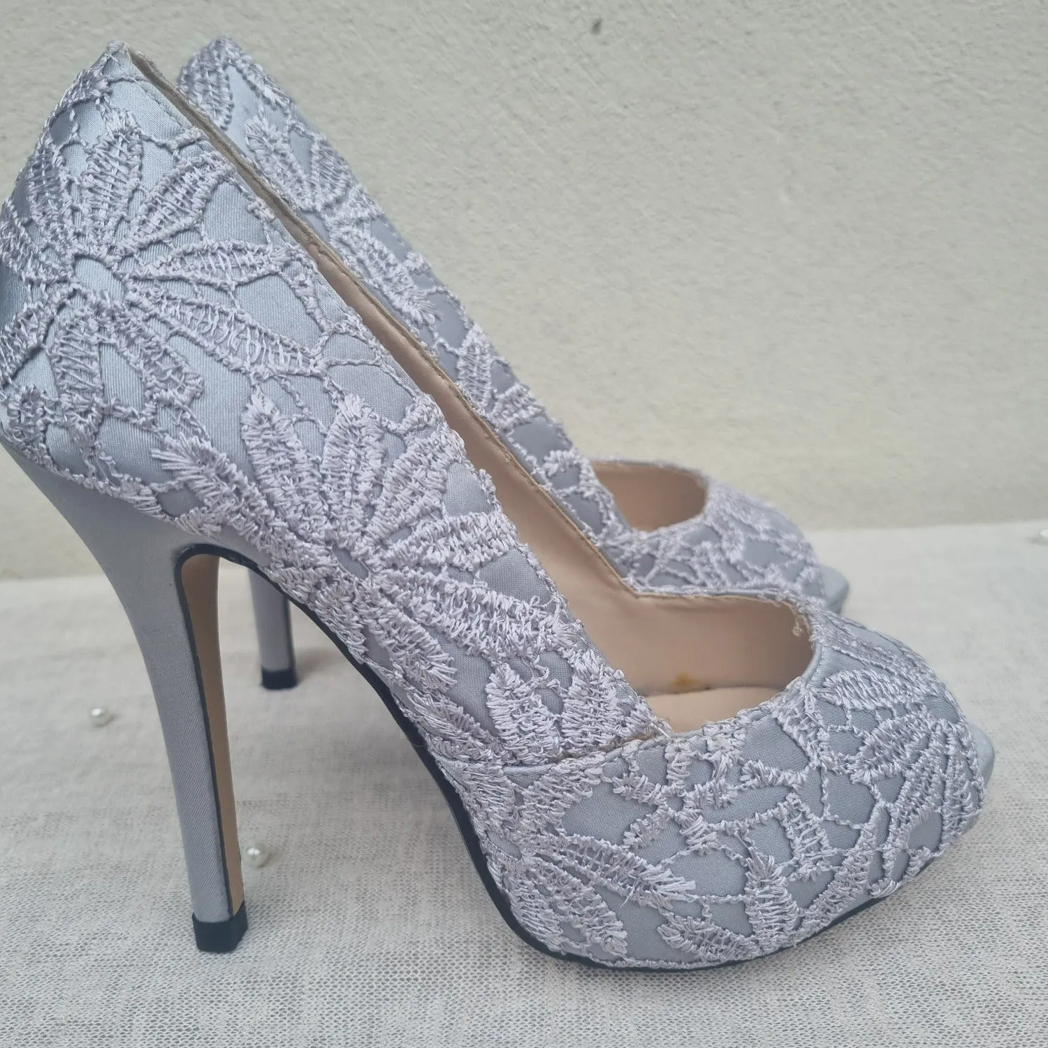 Lace Peep Toe Platform