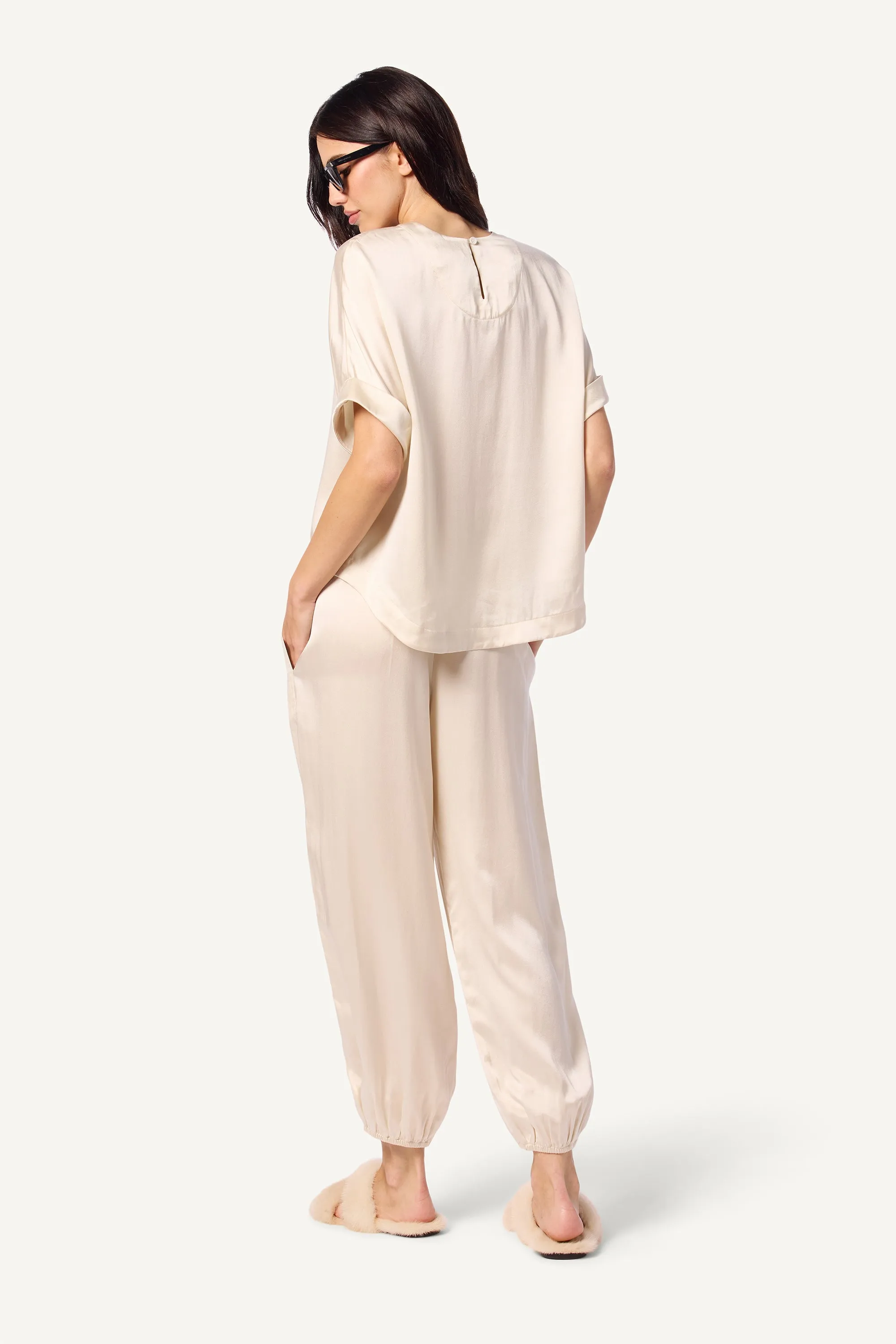 NESSA RELAXED CUFFED SILK T-SHIRT | GARDENIA