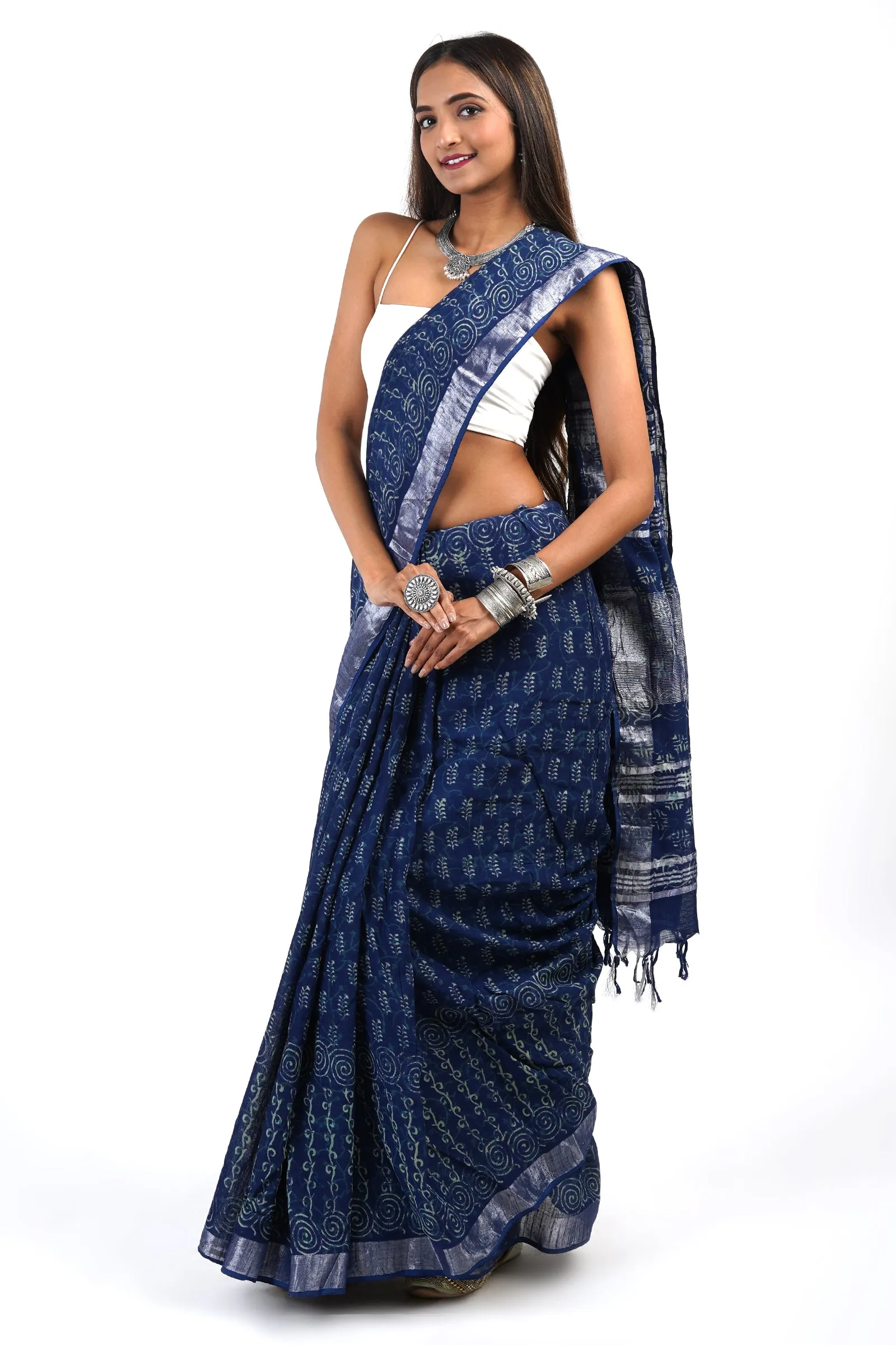 Teejh Gaurangi Indigo Print Linen Saree With Blouse Piece