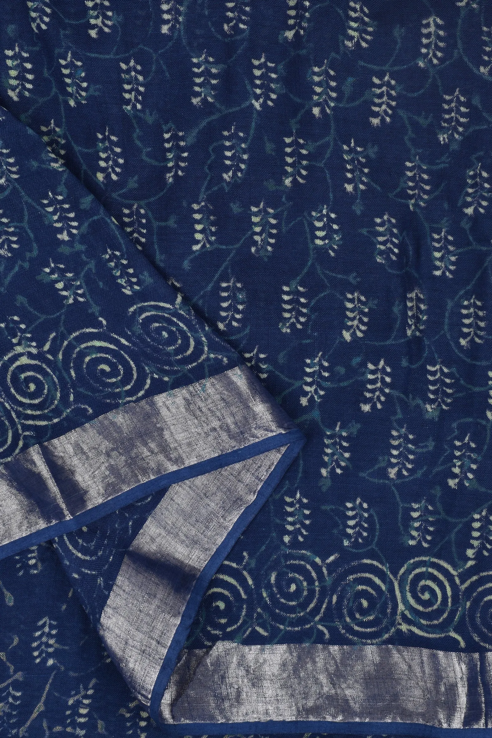 Teejh Gaurangi Indigo Print Linen Saree With Blouse Piece