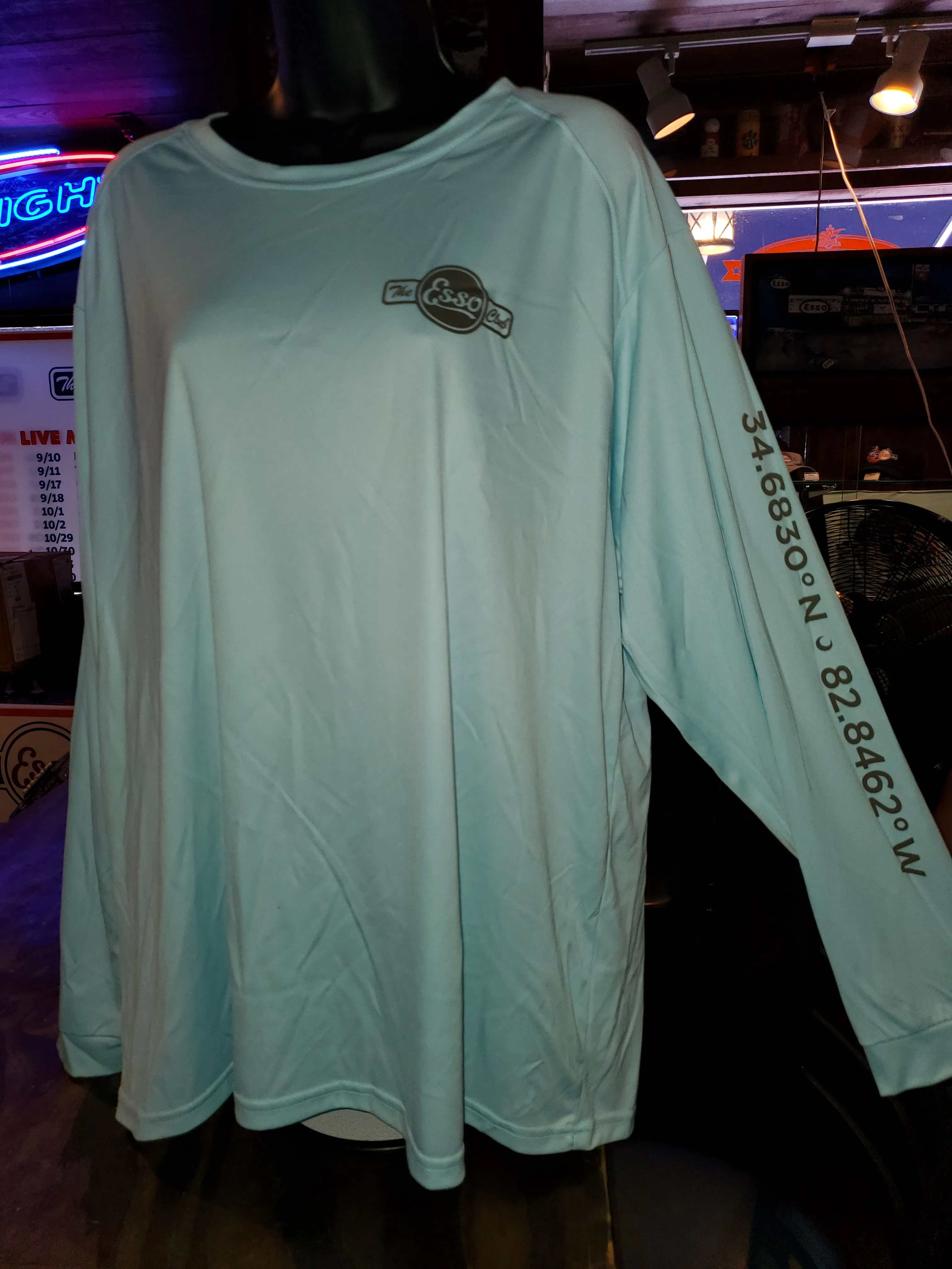 The Esso Club Long Sleeve UV Boat